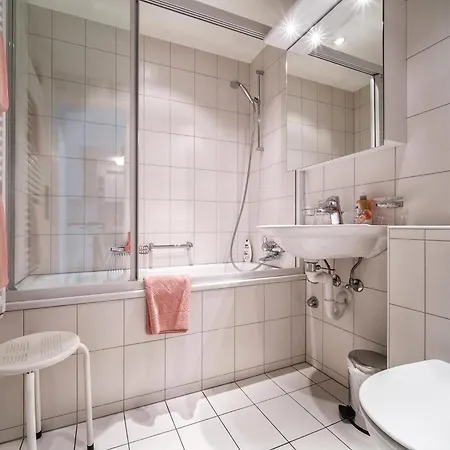 Bristol 41 Apartment